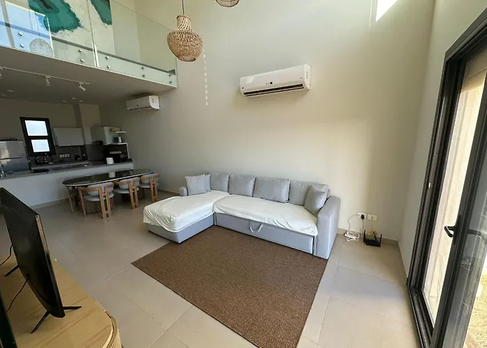 Shedwan 3 Bed And Nanny Townhouse Villa