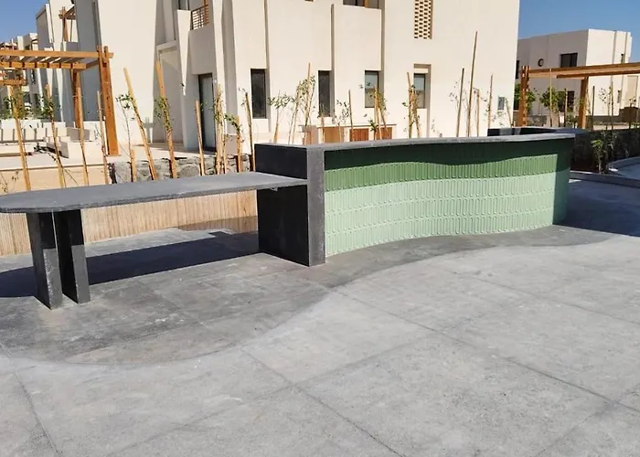 Villa Shedwan 3 Bed And Nanny Townhouse *