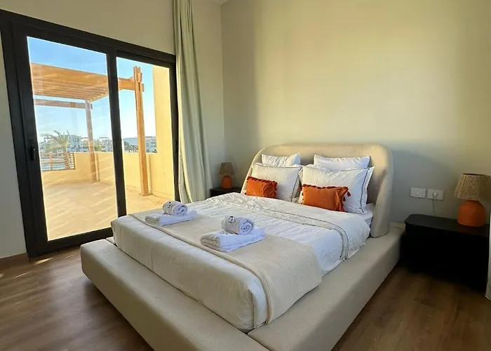 Shedwan 3 Bed And Nanny Townhouse Villa